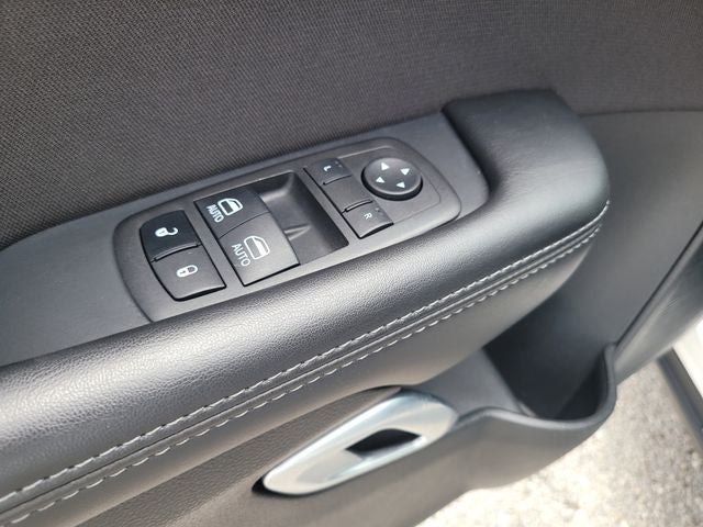2023 Dodge Challenger R/T HEMI 5.7 V8 VVT