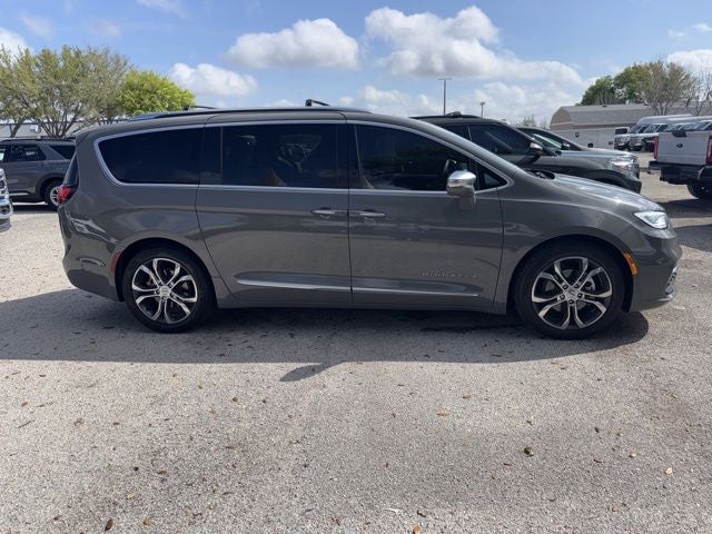 2022 Chrysler Pacifica Pinnacle 3.6L V-6