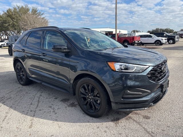 2022 Ford Edge SE