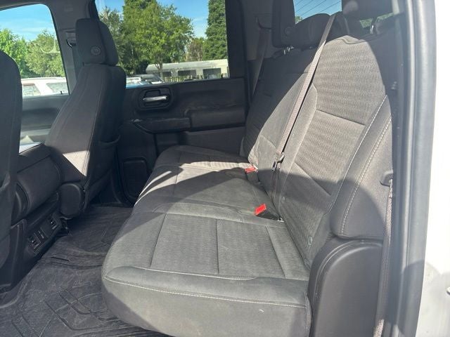2024 Chevrolet Silverado 2500HD Custom 6.6 V-8