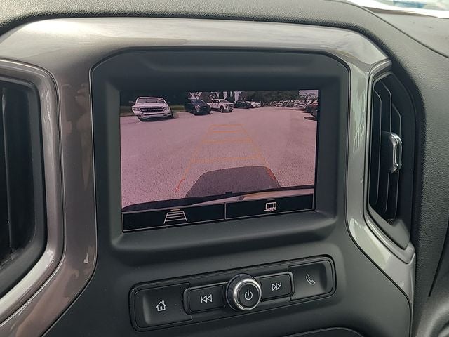 2024 Chevrolet Silverado 2500HD Custom 6.6 V-8