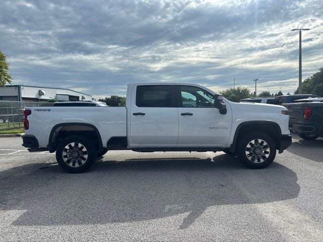 2024 Chevrolet Silverado 2500HD Custom 6.6 V-8