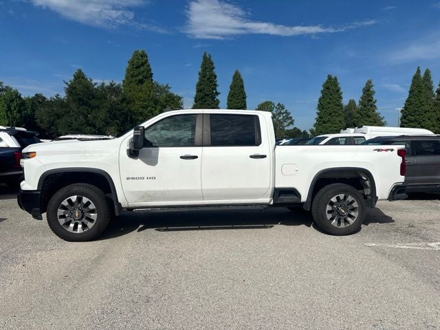 2024 Chevrolet Silverado 2500HD Custom 6.6 V-8
