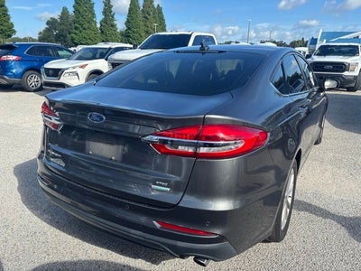 2020 Ford Fusion SE