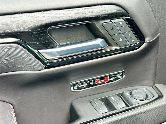 2023 GMC Sierra 1500 AT4X 6.2 V8