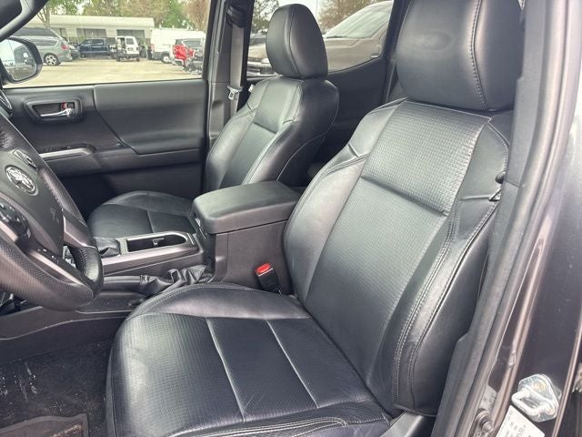 2022 Toyota Tacoma TRD Sport V6