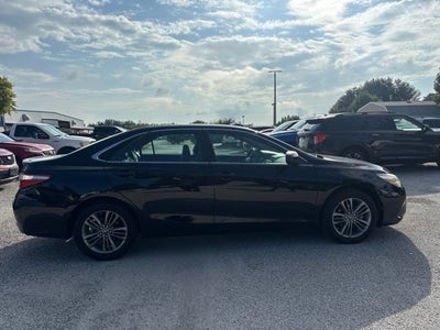 2017 Toyota Camry SE