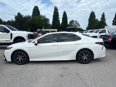 2024 Toyota Camry SE