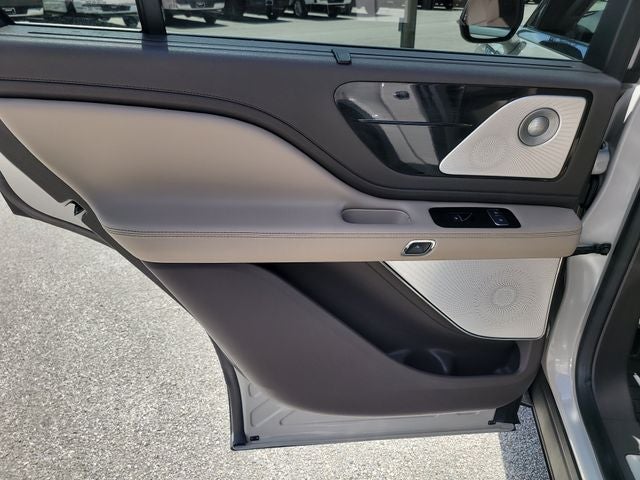 2021 Lincoln Aviator Reserve LUXURY PACKAGE
