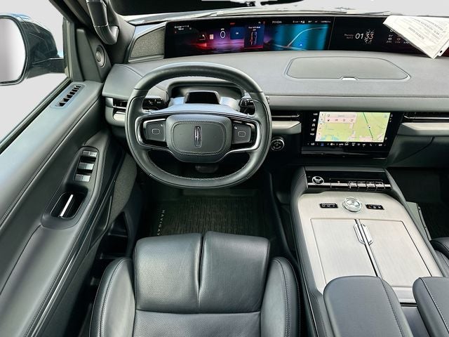 2025 Lincoln Navigator Reserve JET APPEARANCE PACK