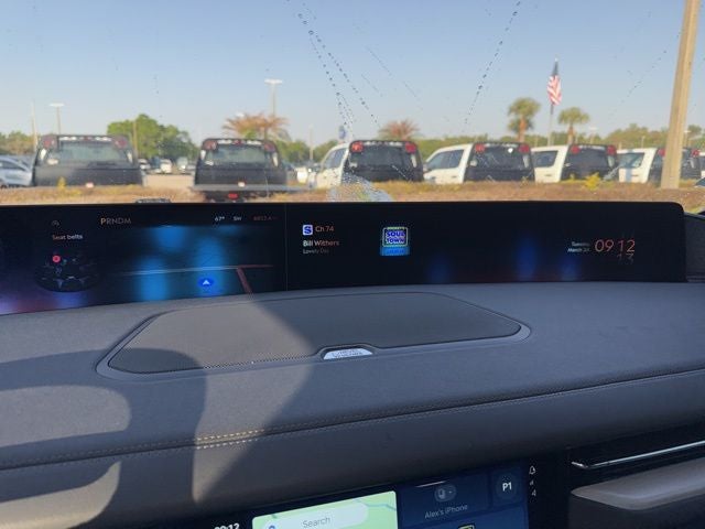 2025 Lincoln Navigator Reserve JET APPEARANCE PACK