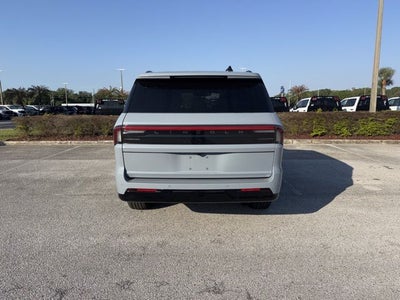 2025 Lincoln Navigator Reserve JET APPEARANCE PACK