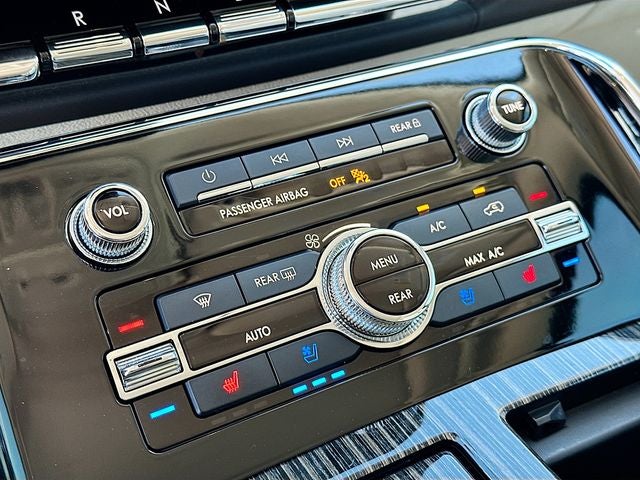 2023 Lincoln Navigator Black Label