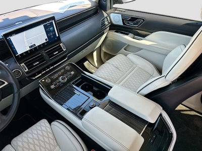 2023 Lincoln Navigator Black Label