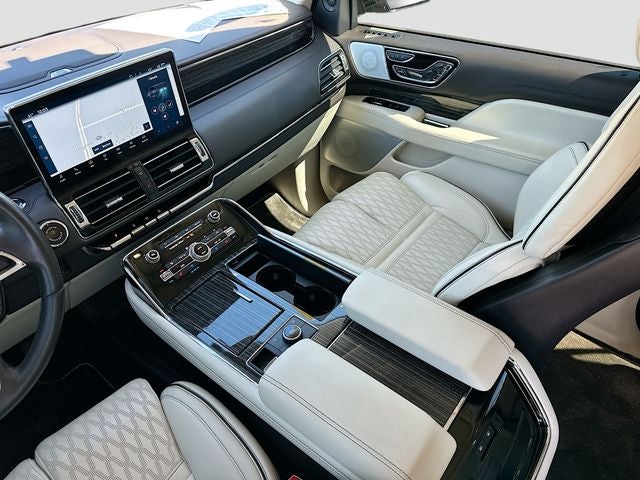2023 Lincoln Navigator Black Label