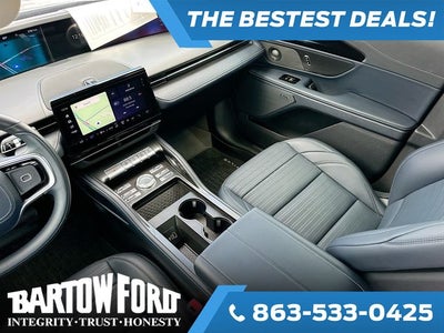 2025 Lincoln Nautilus Reserve