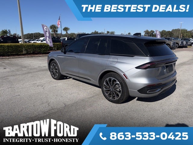 2025 Lincoln Nautilus Reserve