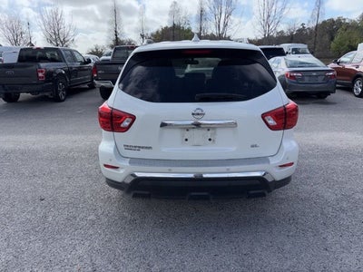 2020 Nissan Pathfinder SL V-6