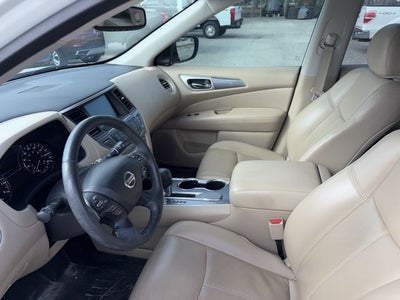 2020 Nissan Pathfinder SL V-6