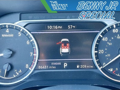 2022 Nissan Pathfinder SV V6