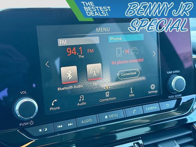 2022 Nissan Pathfinder SV V6