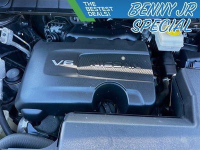 2022 Nissan Pathfinder SV V6