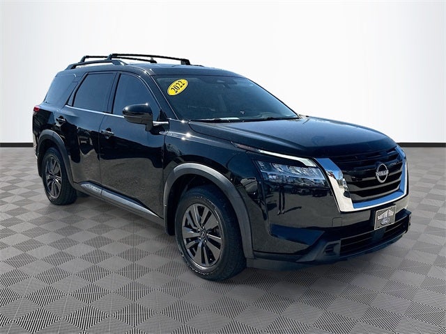 2022 Nissan Pathfinder SV V6