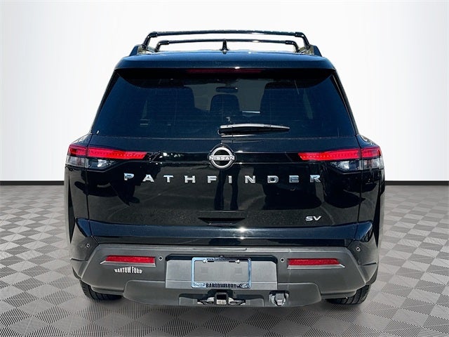 2022 Nissan Pathfinder SV V6