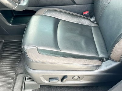 2022 Nissan Pathfinder SL V-6