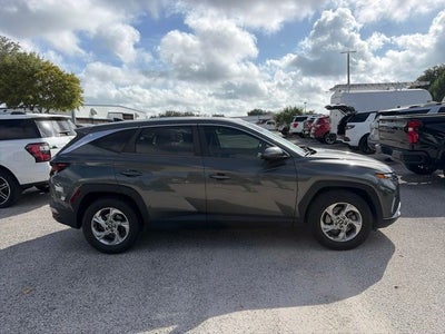2022 Hyundai Tucson SE