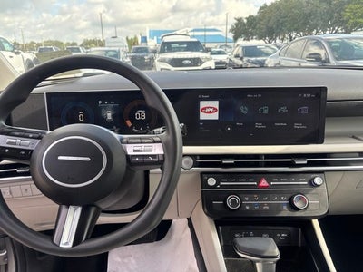 2025 Hyundai Tucson SE