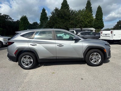 2025 Hyundai Tucson SE