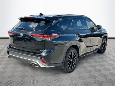 2024 Toyota Highlander XSE