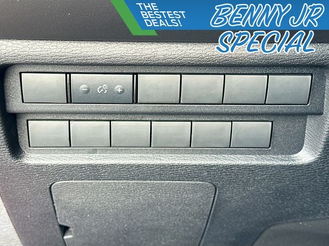 2024 Mitsubishi Outlander ES