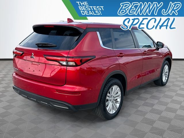 2024 Mitsubishi Outlander ES