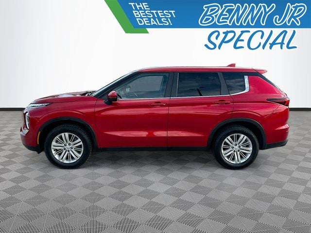 2024 Mitsubishi Outlander ES