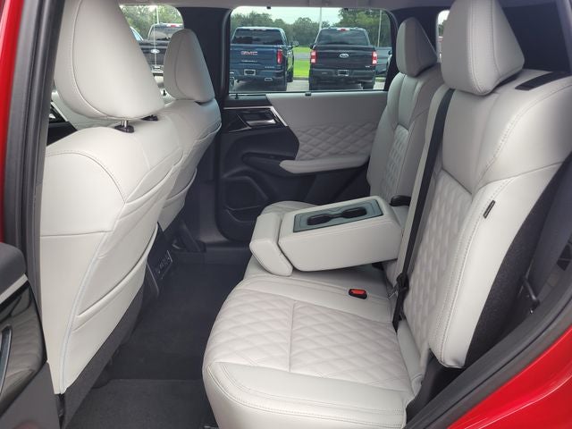 2023 Mitsubishi Outlander SEL