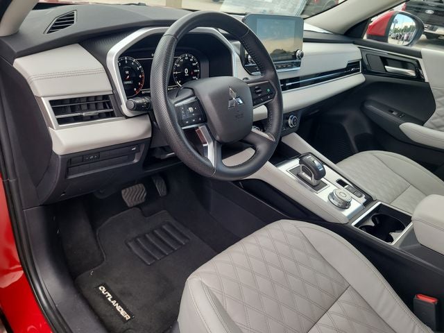 2023 Mitsubishi Outlander SEL
