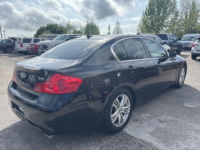 2015 INFINITI Q40 Base 3.7 V-6