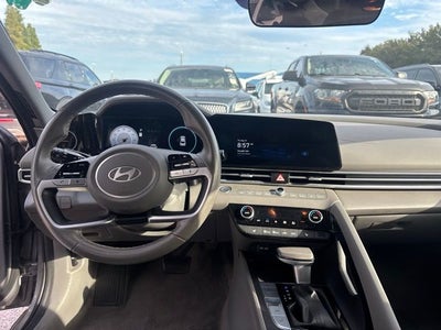2025 Hyundai Elantra SEL Convenience