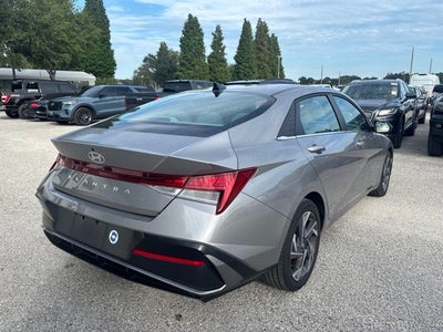 2025 Hyundai Elantra SEL Convenience