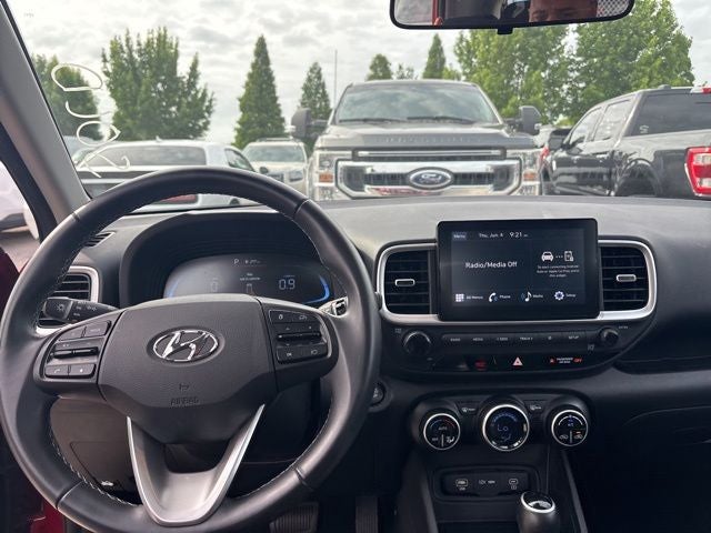 2025 Hyundai Venue SEL