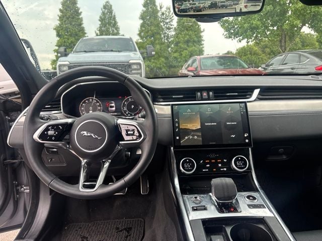 2024 Jaguar XF R-Dynamic SE TURBO CHARGED