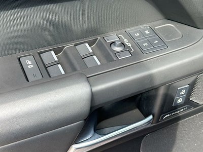 2025 Land Rover Defender 110 S