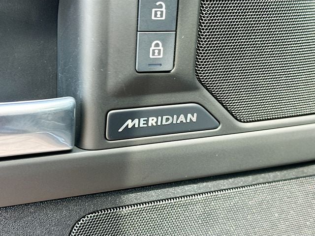 2025 Land Rover Defender 110 S