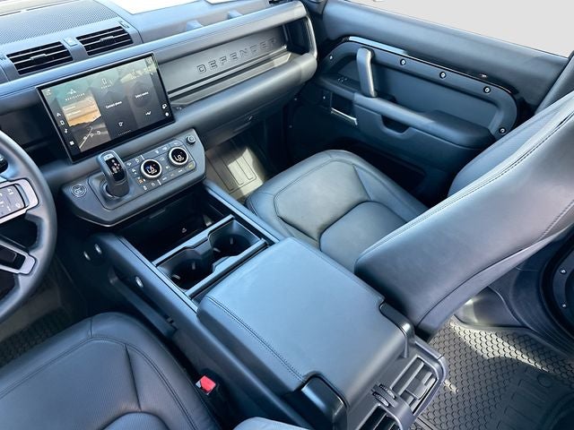 2025 Land Rover Defender 110 S
