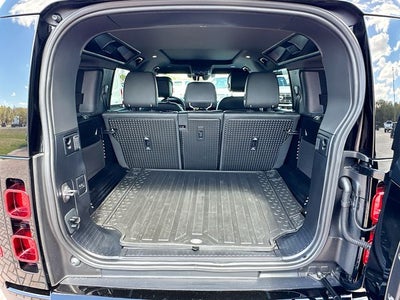 2025 Land Rover Defender 110 S