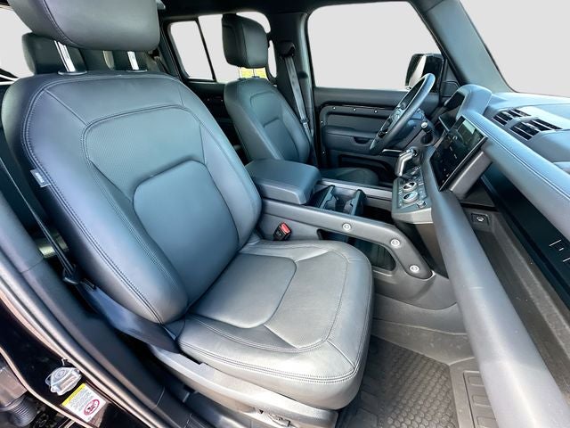 2025 Land Rover Defender 110 S