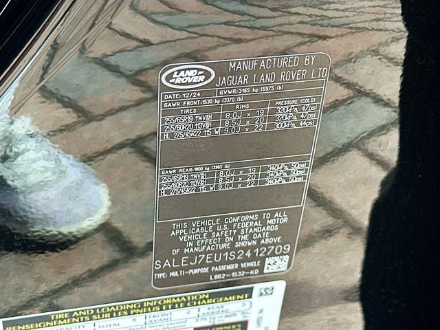 2025 Land Rover Defender 110 S