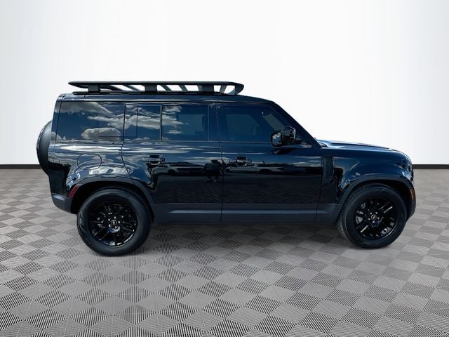 2025 Land Rover Defender 110 S